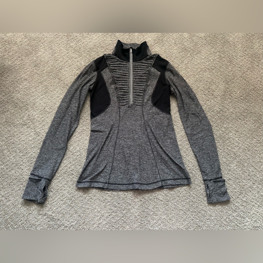 Lululemon Run Your Heart Out Pullover Heathered Black - Size 8